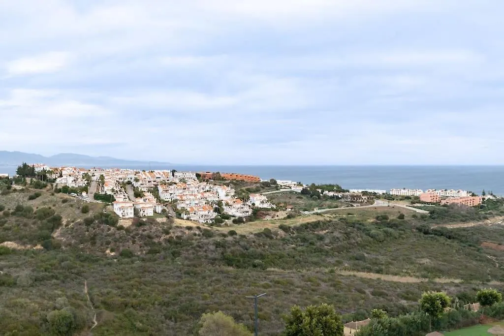 New And Fresh 2 Bedroom In Small Oasis Rdr352 Manilva Espagne